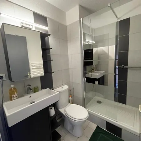 Apartment T2 Avec Piscine 5 Mn Des Plages Et Village Sanary-sur-Mer