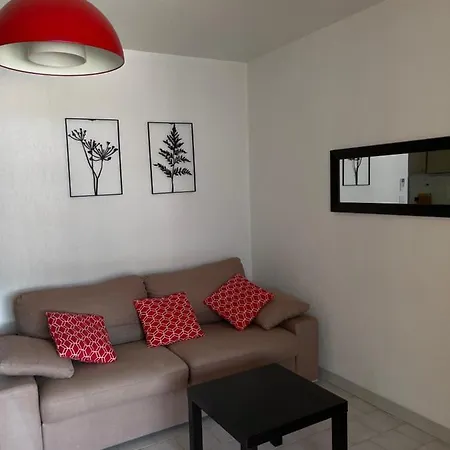 T2 Avec Piscine 5 Mn Des Plages Et Village Apartment